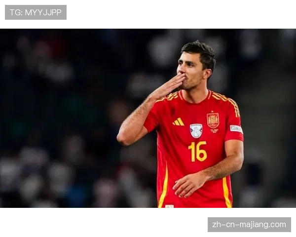 罗德里频繁回撤至中卫位置,为曼城边锋创造一对一空间 罗德里频繁回撤至中卫位置,为曼城边锋创造一对一空间